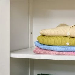 Armoire à linge autoportante HomCom en panneau de particules blanc de 23.5 po l. x 31.5 po h. x 11.75 po p. 9 Armoire à linge autoportante HomCom en panneau de particules blanc de 23.5 po l. x 31.5 po h. x 11.75 po p. -HOMCOM Soldes 2022 330974834 AlternateImage4 l