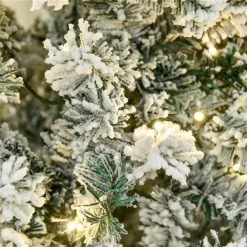 Sapin de Noël artificiel floqué vert mince sur pied par HomCom de 7,5 pi avec 350 lumières à DEL blanc chaud -HOMCOM Soldes 2022 331003119 AlternateImage4 l